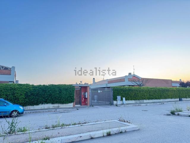 Casa in vendita a Complesso Residenziale La Fenice, Puglia