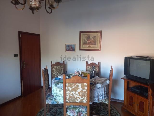 Casa in vendita a Riccione, Reggio Emilia