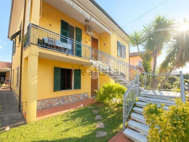 Casa in vendita a Ponzano Magra, Santo Stefano Di Magra