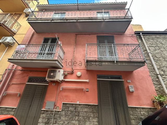 Casa in vendita a Cerda, Sicilia