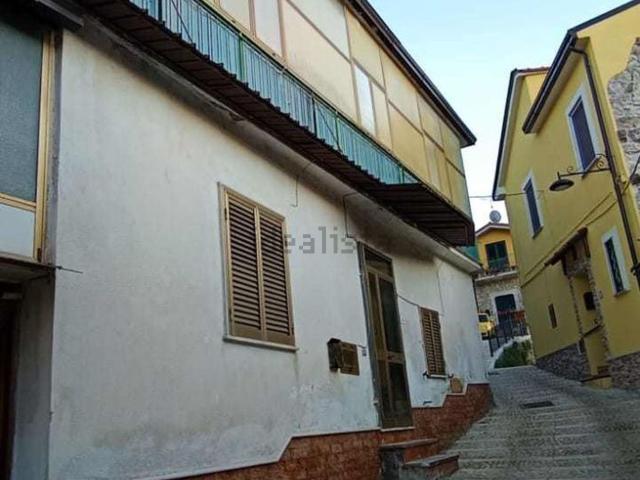 Casa in vendita a Esperia, Lazio
