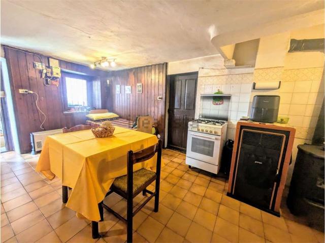Casa in vendita a Nus, Aosta