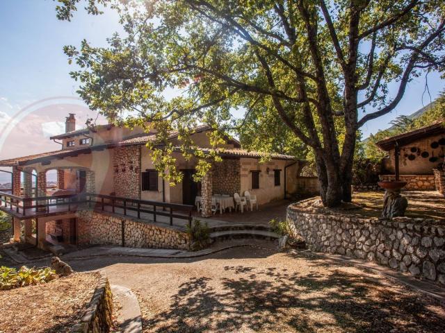 Casa in vendita a Campoli Appennino, Frosinone