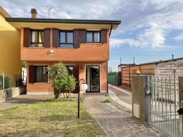 Casa in vendita a Stanghella, Veneto
