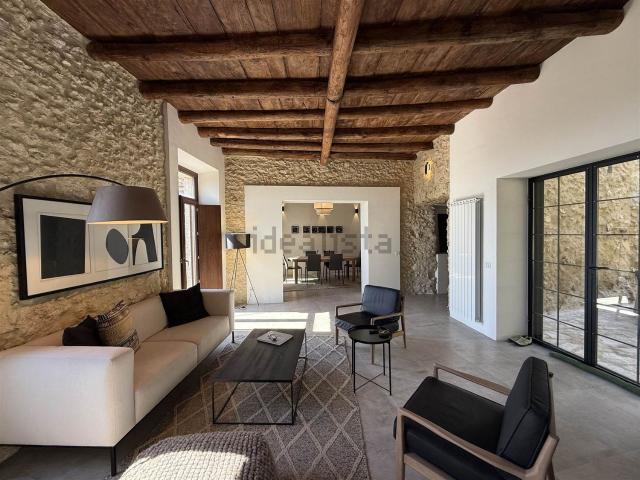 Casa in vendita a Acropoli di Civitavecchia, Arpino
