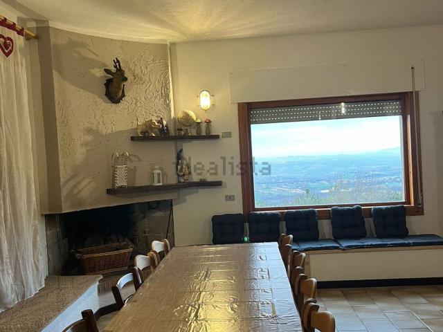 Casa in vendita a Marche, Macerata