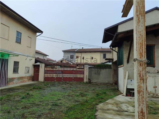 Casa in vendita a Stroppiana, Vercelli