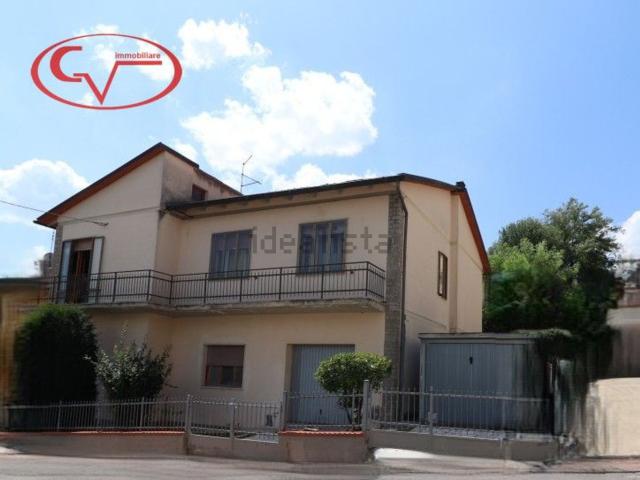 Casa in vendita a Bucine, Toscana