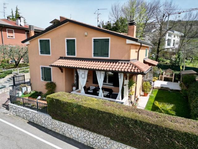 Casa in vendita a Marano Di Valpolicella, Veneto