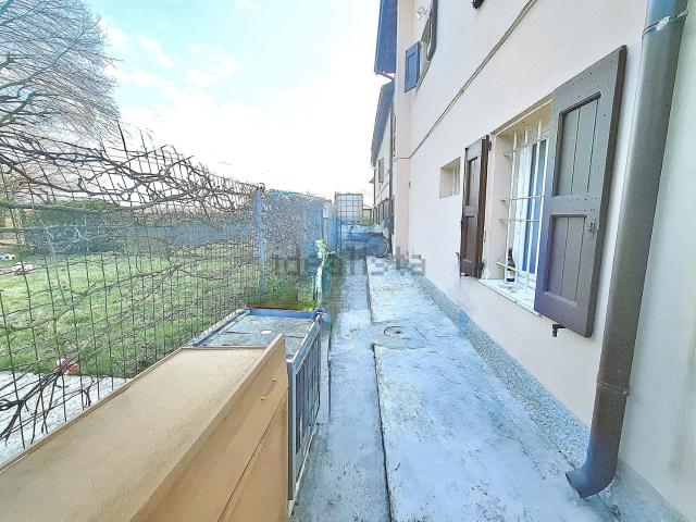Casa in vendita a Terra di Mezzo, Re