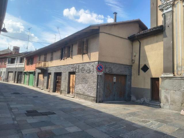 Casa in vendita a Livorno Ferraris, Vercelli