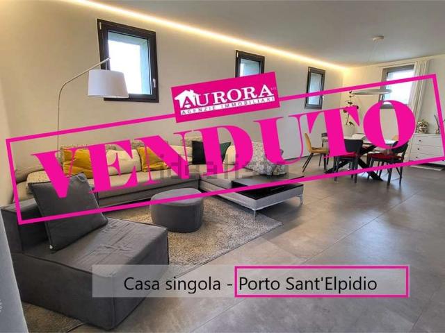 Casa in vendita a San Filippo, Marche