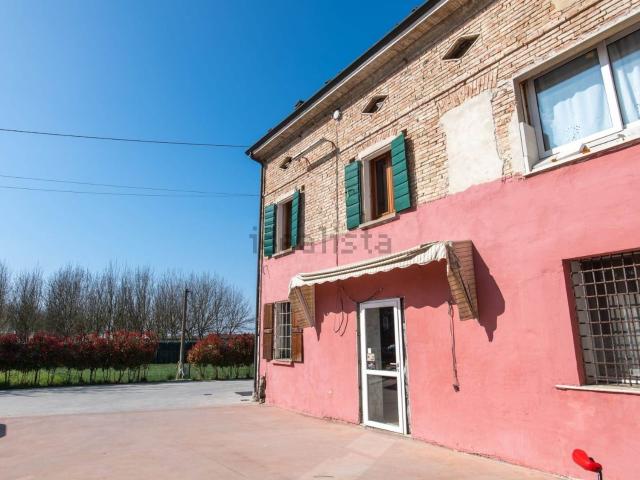 Casa in vendita a Dosolo, Lombardia