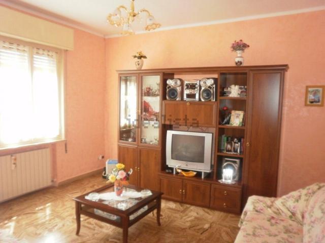 Casa in vendita a Suzzara, Lombardia