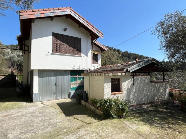 Casa in vendita a Camporosso, Liguria