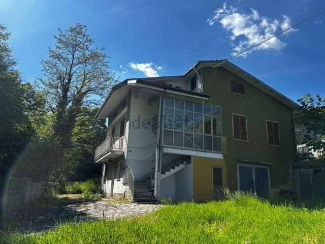 Casa in vendita a Areglia, Bobbio