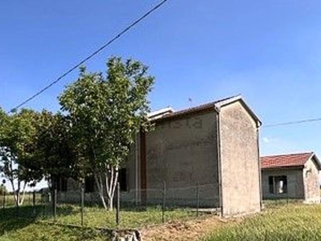 Casa in vendita a Besenzone, Reggio Emilia