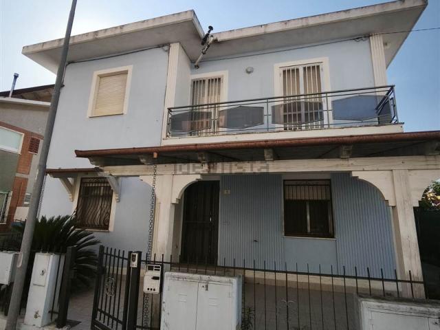 Casa in vendita a Rimini, Reggio Emilia