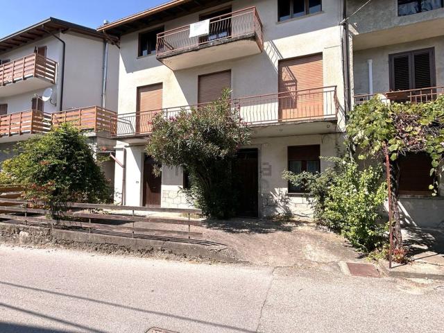 Casa in vendita a Tresivio, Lombardia
