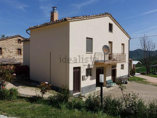 Casa in vendita a Isola, Marche