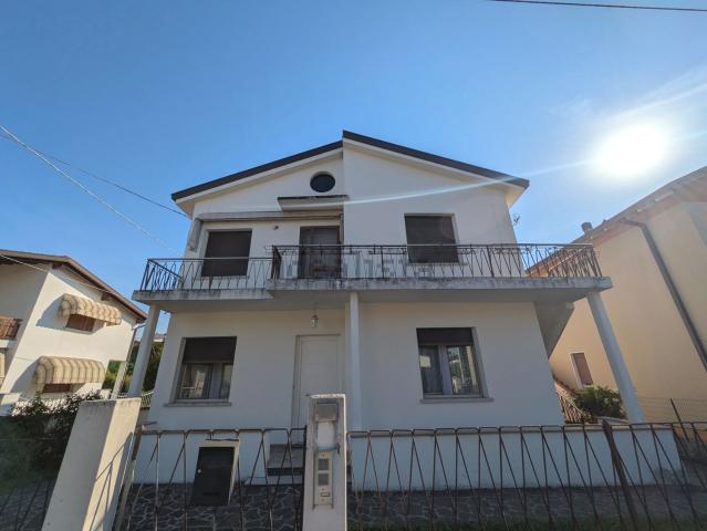 Casa in vendita a Torre / Tor, Pordenone / Pordenon