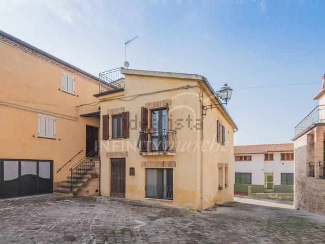 Casa in vendita a Marche, Fermo