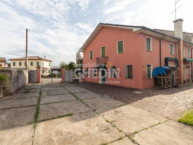 Casa in vendita a Codognè, Veneto