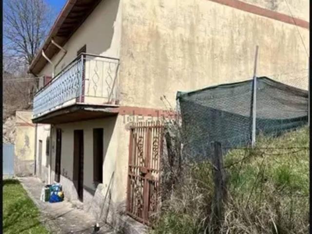 Casa in vendita a Leofreni, Pescorocchiano