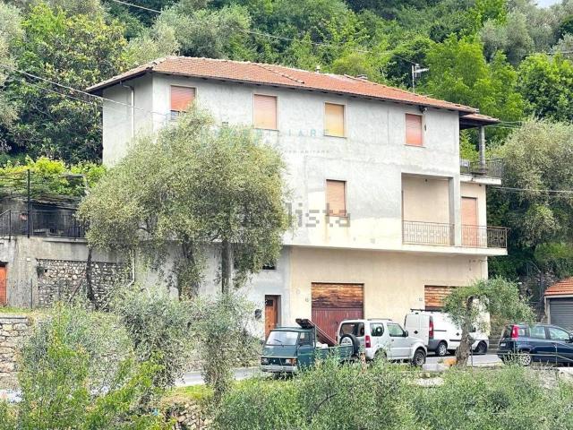 Casa in vendita a Borgomaro, Liguria