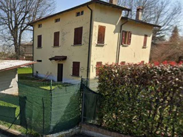 Casa in vendita a Monticelli, Quattro Castella