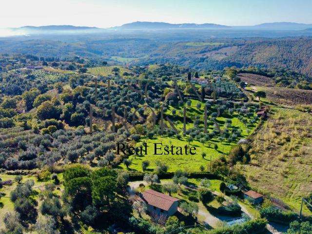 Casa in vendita a Magliano In Toscana, Toscana
