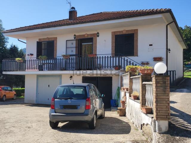 Casa in vendita a Supino, Lazio