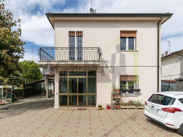 Casa in vendita a Unione dei comuni della Bassa Romagna, Lugo