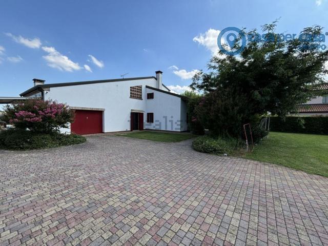 Casa in vendita a Rovigo, Veneto