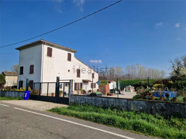 Casa in vendita a Castellina San Pietro, Soragna