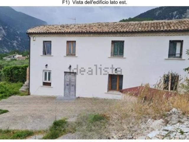 Casa in vendita a Castiglione A Casauria, Abruzzo