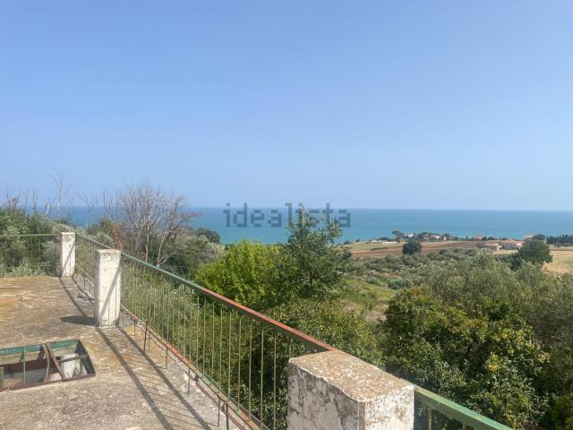 Casa in vendita a Petacciato, Molise