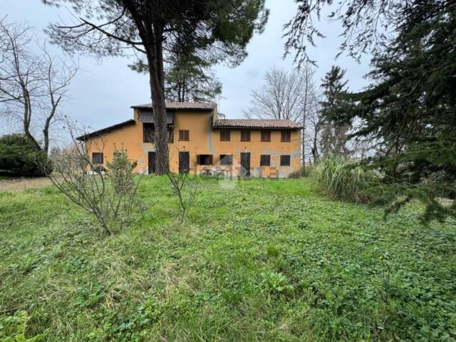 Casa in vendita a Zenevredo, Lombardia