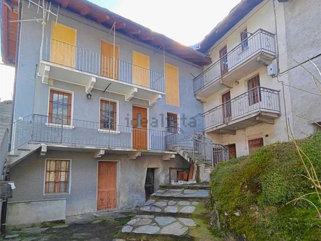 Casa in vendita a Échallod-Dessous, Arnad