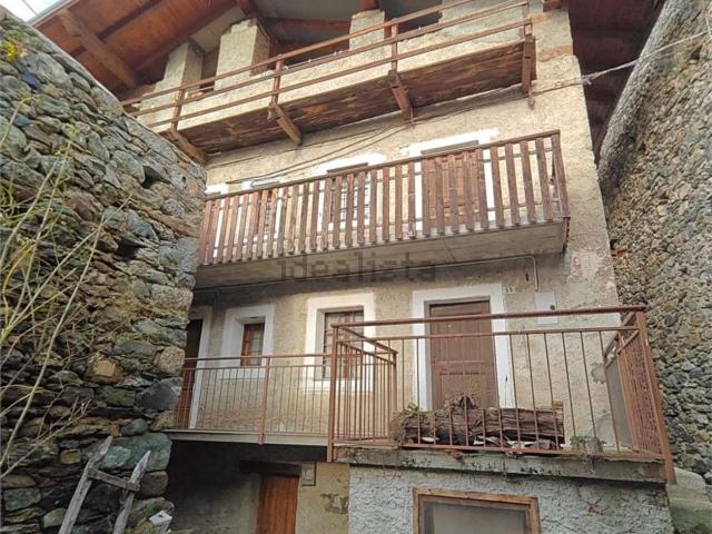 Casa in vendita a Challand-Saint-Victor Capoluogo - Ville, Challand Saint Victor