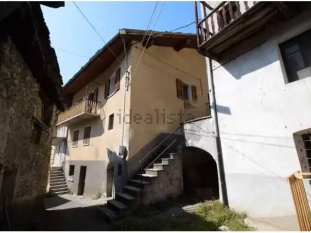 Casa in vendita a Montjovet, Aosta