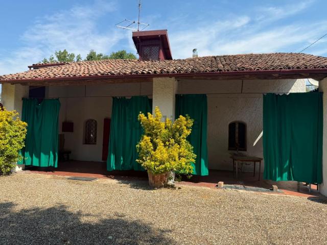 Casa in vendita a Gazzola, Piacenza