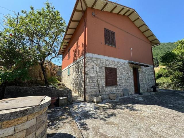Casa in vendita a Cascia, Umbria