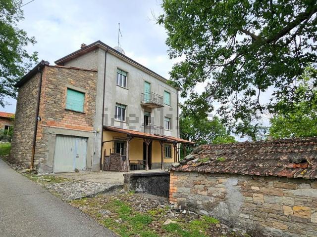 Casa in vendita a Varsi, Reggio Emilia