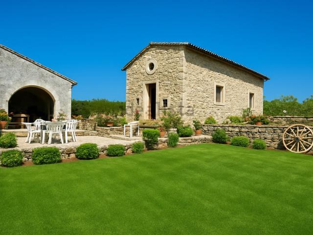 Casa in vendita a Colli Sul Velino, Lazio