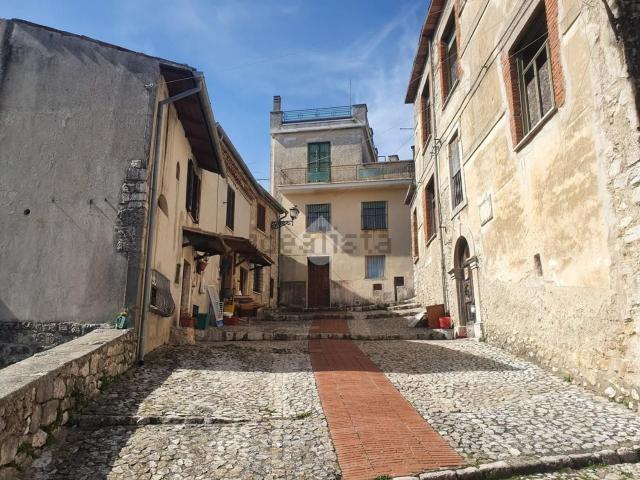 Casa in vendita a Centro Storico, Frosinone