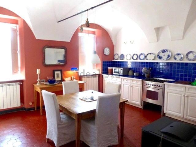 Casa in vendita a Prelà, Liguria