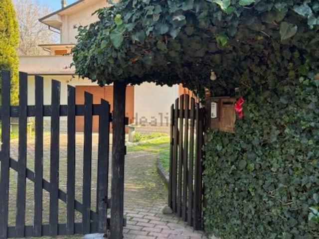 Casa in vendita a Cesano, Marche