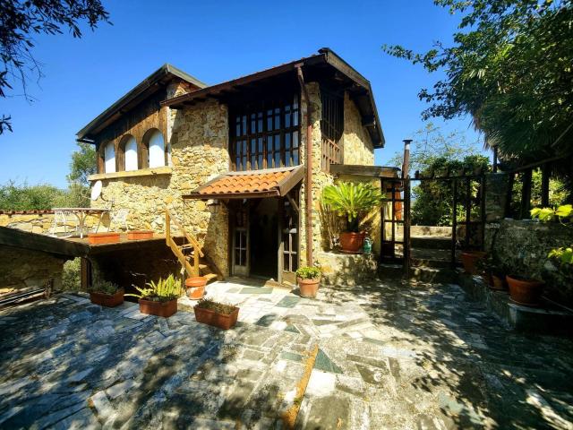 Casa in vendita a Vallebona, Liguria