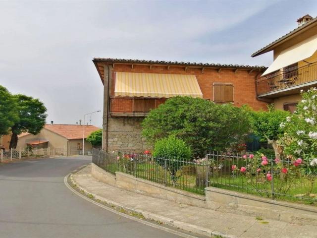 Casa in vendita a Acquapendente, Lazio